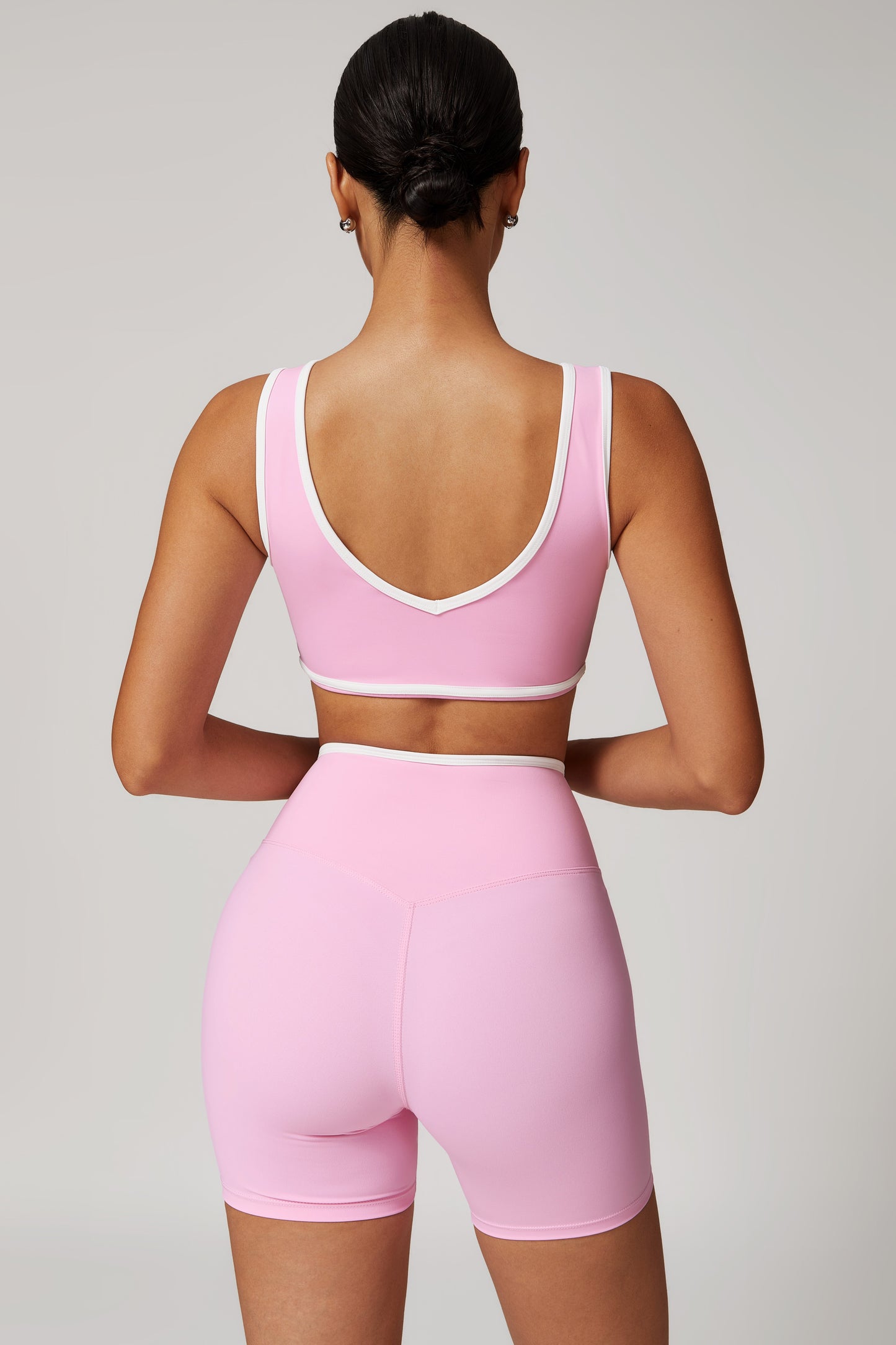 V Short Set